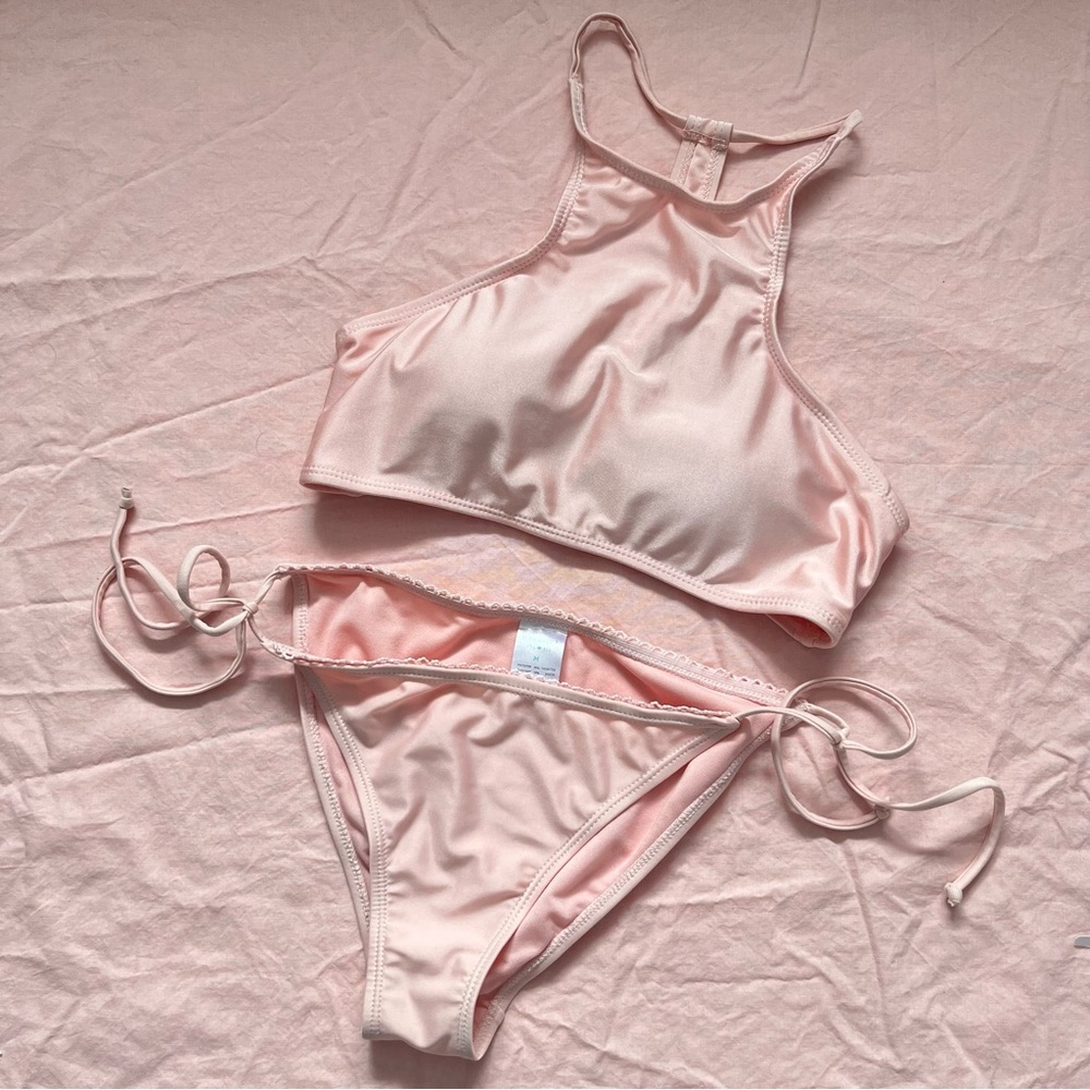 Pink bikini set with tie bottoms